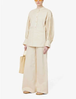 Front Page -Reis Clothing Shop R04095290 MAPLEWOOD ALT01