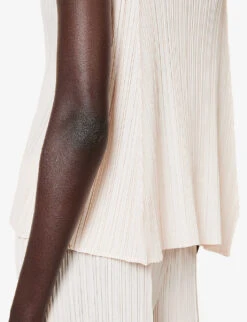 Mellow Pleated Sleeveless Regular-fit Knitted Top -Reis Clothing Shop R04100463 06PINKWHITE ALT05